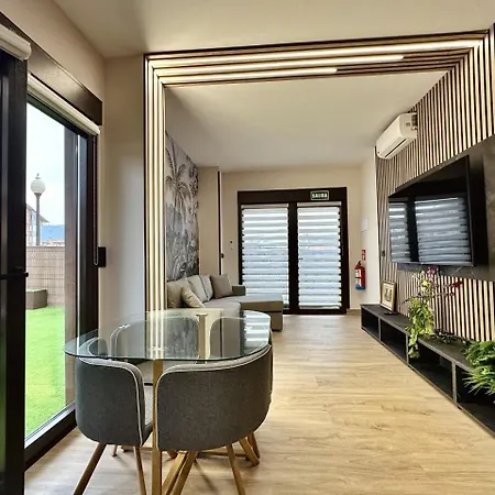 Flower Deluxe 6081 Appartement Noja