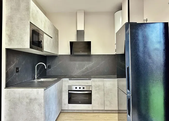 아파트 Flower Deluxe 6081